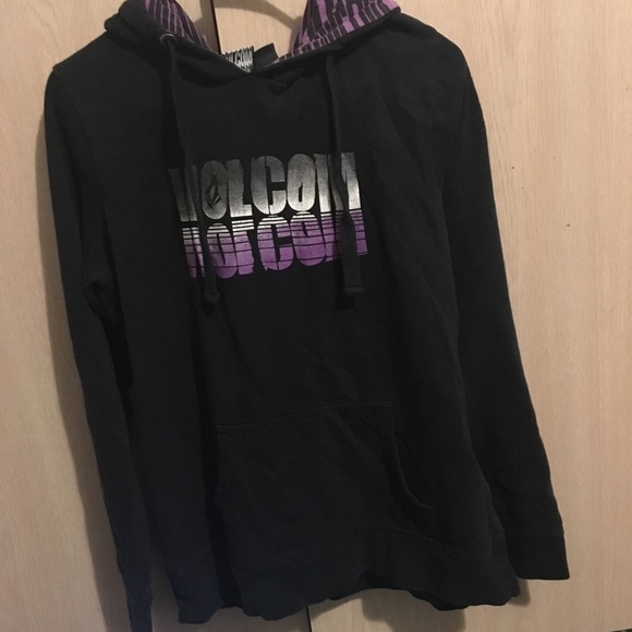 Volcom Tops - Volcom sweatshirt